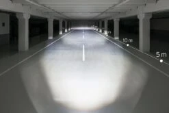 Bumm Lumotec IQ-X Sensor Plus Mit Tagfahrlicht Schwarz -BikeHub Verkäufe Lampe Scheinwerfer Bumm Lumotec IQ X T Sensor Plus schwarz 164RTSNDI 01 070 20667 4006021010253d