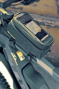 SKS Oberrohrtasche Explorer Smart Mit Abnehmbarem Smartphonefach -BikeHub Verkäufe SKS Oberrohrtasche Explorer Smart schwarz 11526 4002556897994 c