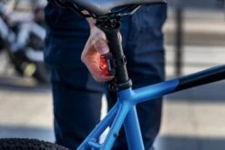 Sigma Infinity Mit Akku Für USB-Ladegerät -BikeHub Verkäufe Sigma Batterieruecklicht Rueckleuchte Infinity USB Akku 15200 4016224152001b