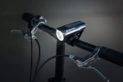 Sigma Aura-60 Mit Akku Für USB-Ladegerät -BikeHub Verkäufe Sigma Frontleuchte Batterieleuchte LED Akku Aura 60 Lux USB 17700 4016224170004 070 28026d